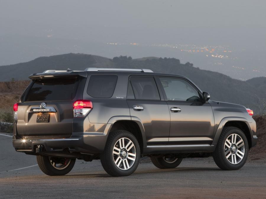  Toyota 4Runner Limited 2009 года  (фото 26 из 30)